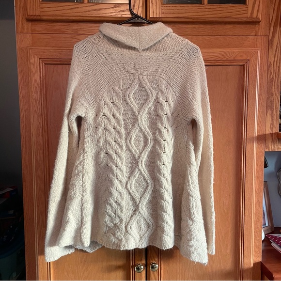 Free People far away cable Cream Button-Up Cardigan w/ collar - Picture 2 of 7